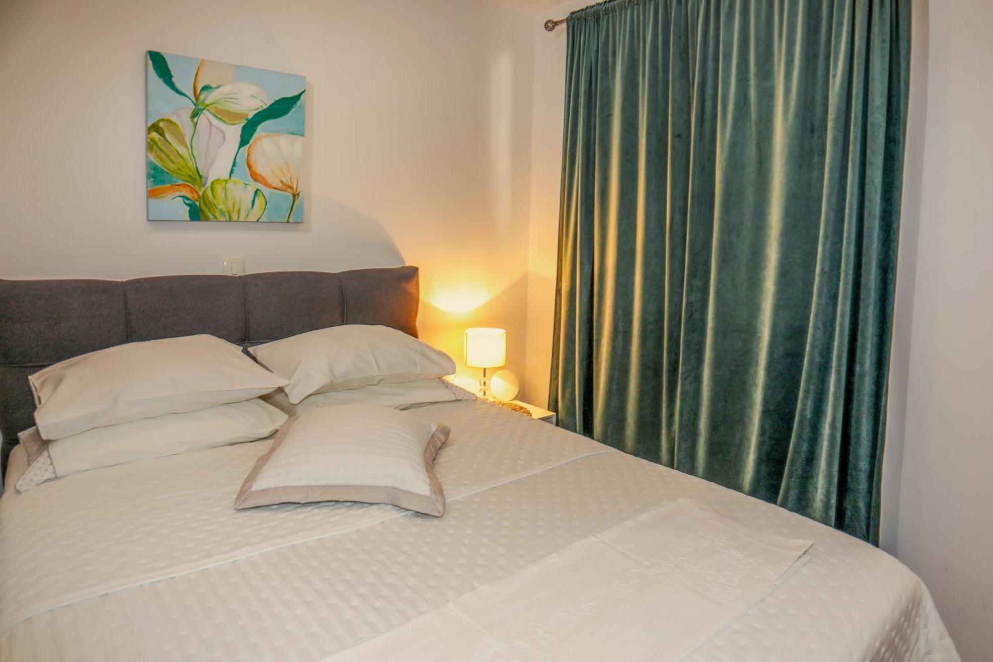 Juric 32 - Boutique Penzion Hvar Town