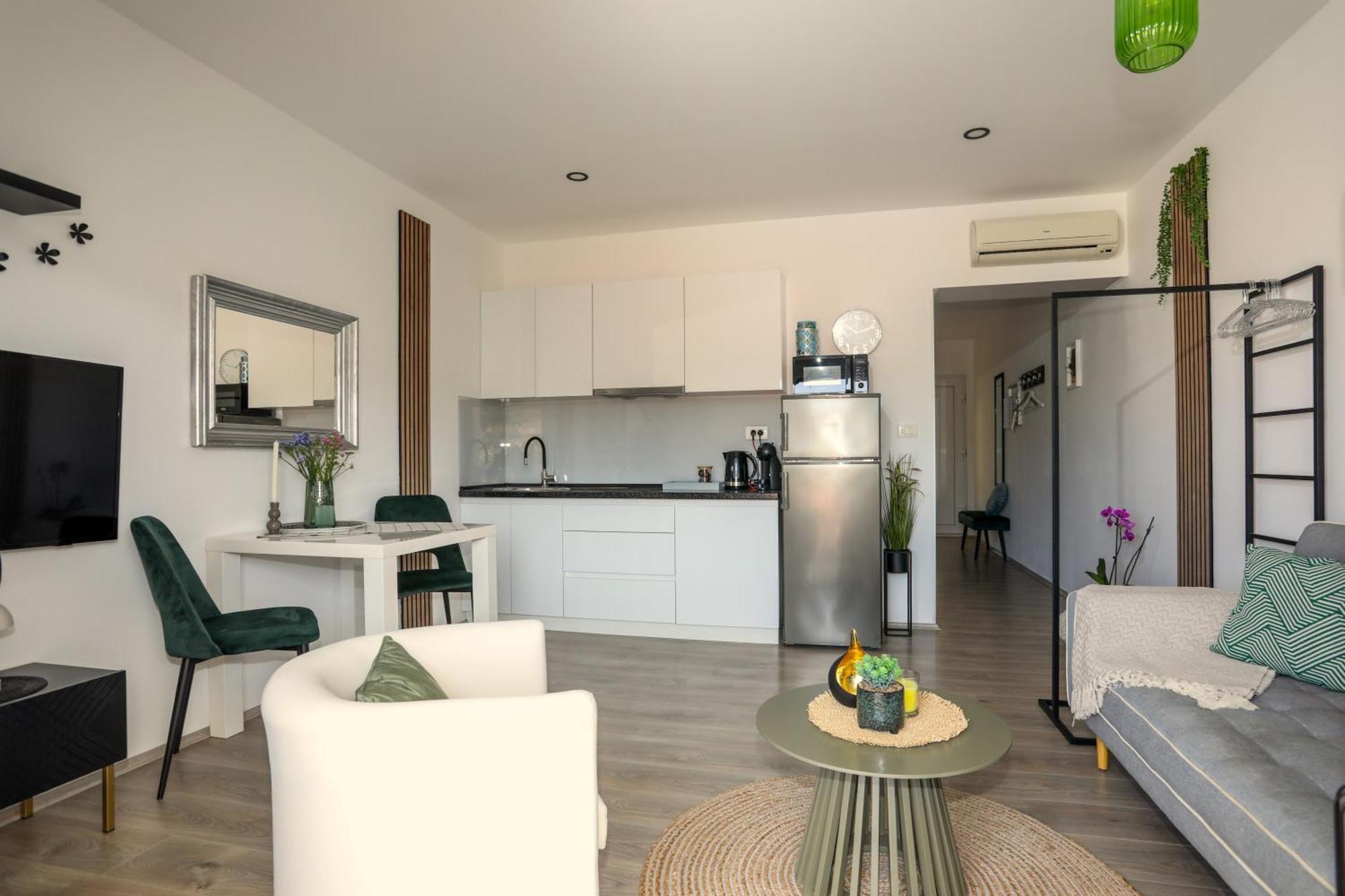 Juric 32 - Boutique Gostinjska kuća Hvar Town