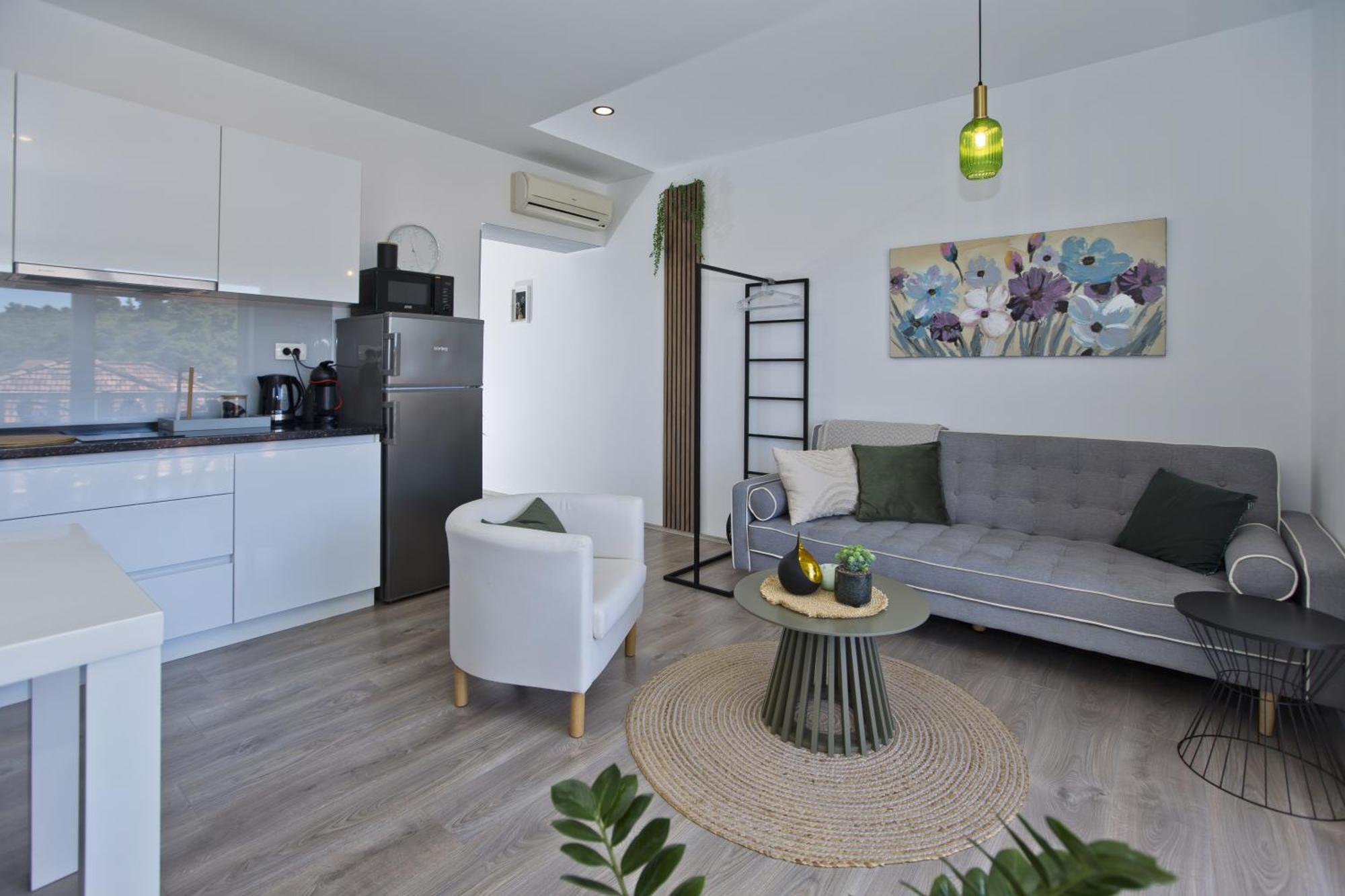 Juric 32 - Boutique Hvar Town